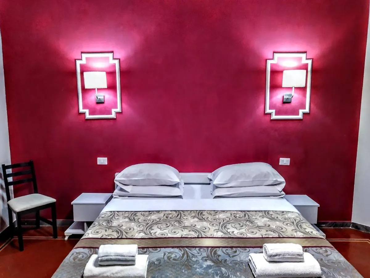 Nik Rooms Rzym 2*,  Włochy